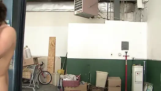 Seks threesome lesbian - kehidupan kantor