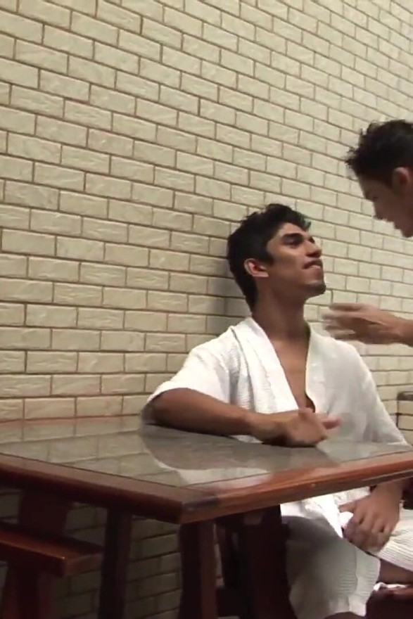 Exclusive video Bareback: Intense fuck between hot Latinos eager for wet cock