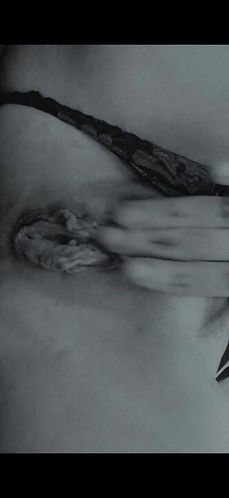 Sexy Lingerie Gitl Squirting so Hard Extreme Squirting