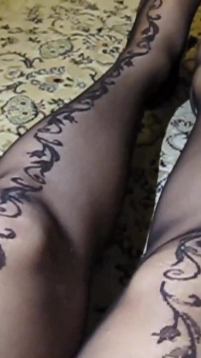 Patterned Stayup Stockings on Curvy Sexy Legs