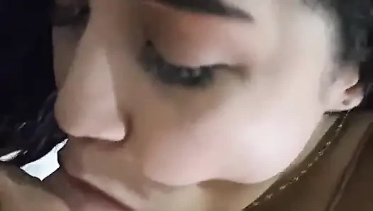 Kamu bisa ngentot pantat biseksku