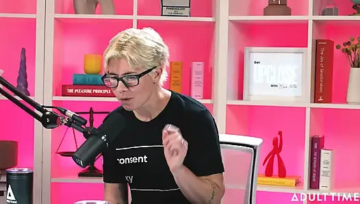 Kimmy Kimm Conquering Shame & Selling Used Panties | the Adult Time Podcast