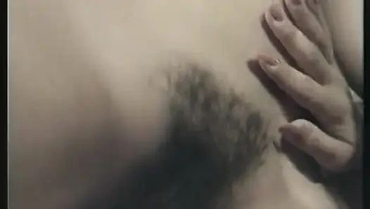 Трех азиатских крош трахает счастливый белый чувак