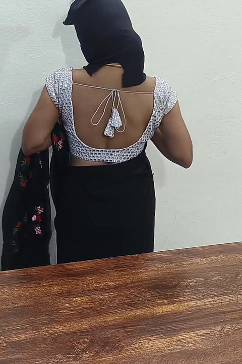 Anu Aunty with Office Boy Full Mood