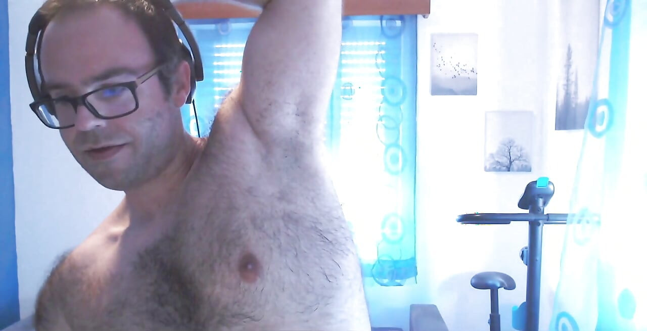 Shaving Armpits and Shoulders