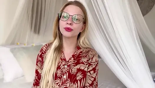 Acımasız kadın egemenliği tanrıçası seni yerine koyuyor