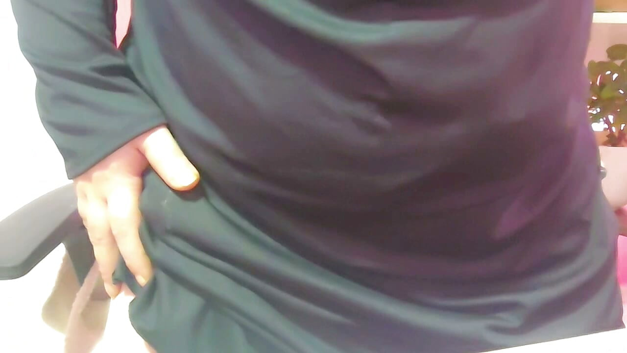 I was shocked to see what my hijab-wearing step sister did!