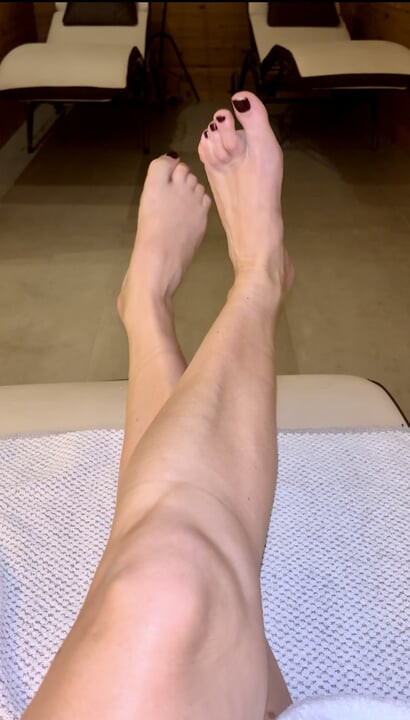 Horny in the sauna relaxation room