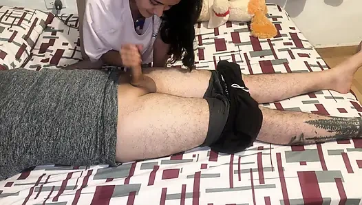 Eşim yokken seksi komşumla aldatmak