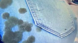 Трибьют спермы для большой задницы в джинсах Amoraz