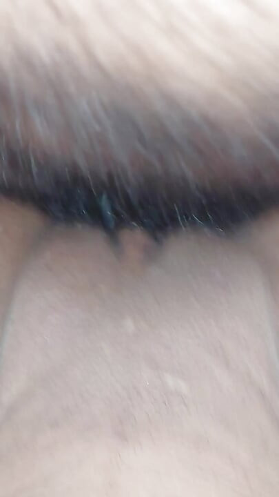 The heart was happy to see the bangles of Desi Bhabhi