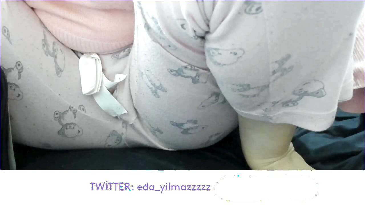 MASTURBAÇÃO DE PIJAMA - CARINHO DE VAGINA DE PIJAMA