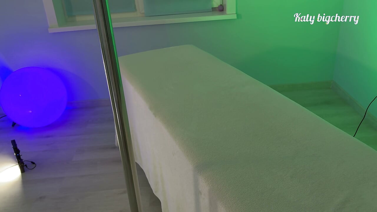 The stepmother gave her stepson a special massage on the occasion of coming of age