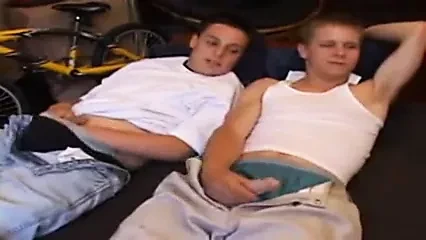 Фигуристы