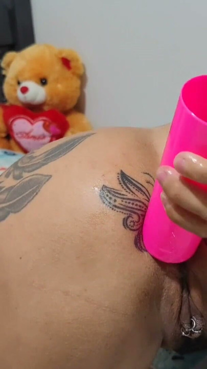 I CATCH MY GIRL RUINING HER VAGINA AND HER ASS THEN AND I GO UP TO HELP HER | Clip 1