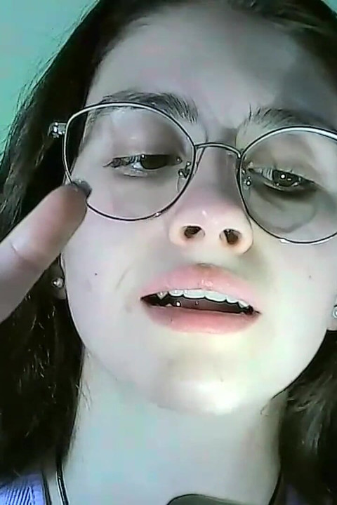 Jogo ao vivo de fetiche, meleca e nariz