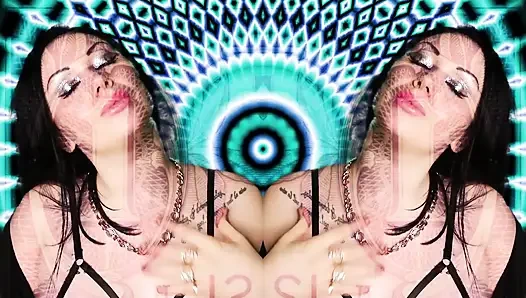 Aku bisa bantu kamu berhenti dari femdom selamanya! Tapi aku tidak akan! Rasanya sangat baik! Anda tidak ingin meninggalkannya