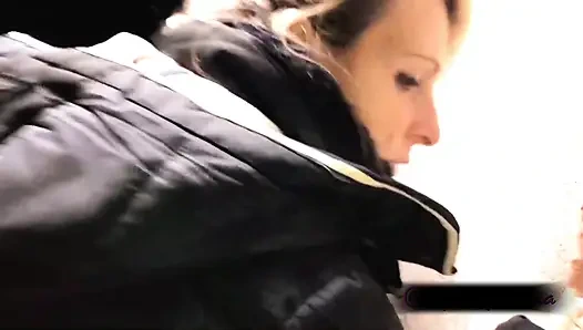 Luna si istri sange lagi asik seks anal intens di rumah bekas - pasangan asli pov di luar ruangan