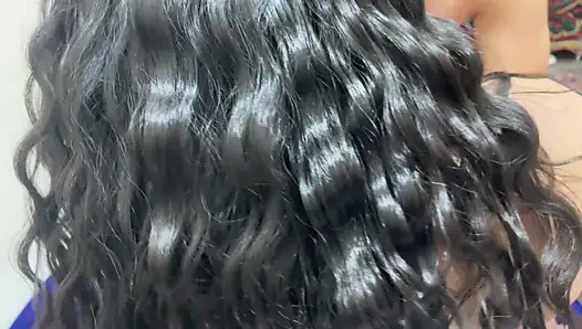 Evde uzandım yatıyordum üvey annem tahrik etti ve sikistik