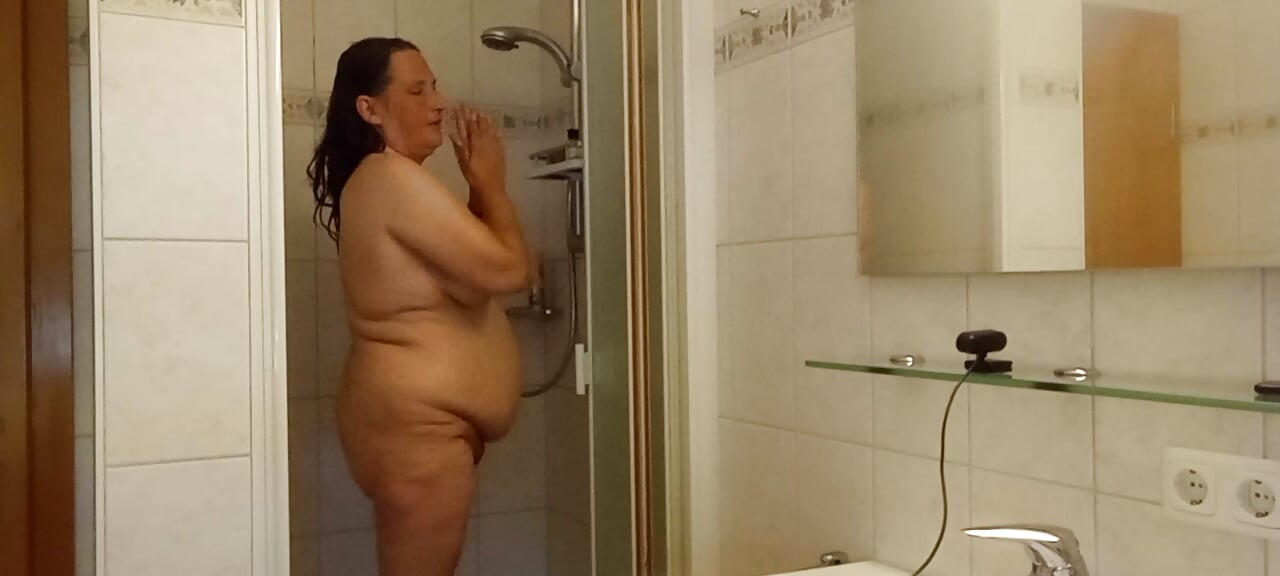 53세 그리고 젖은 진짜 밀프 샤워, 노필터