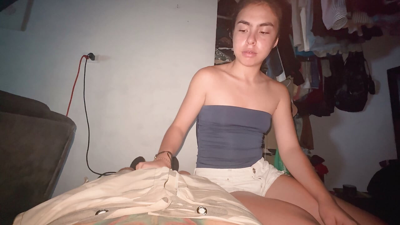 Cute 18yo Blowjob Ends with Facial Then She Keeps Sucking x