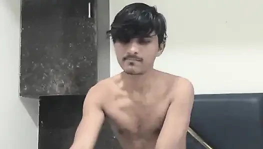 Pacarku ngentot aku habis-habisan