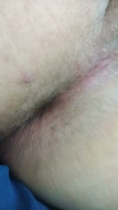 Look at that red ass winking at you