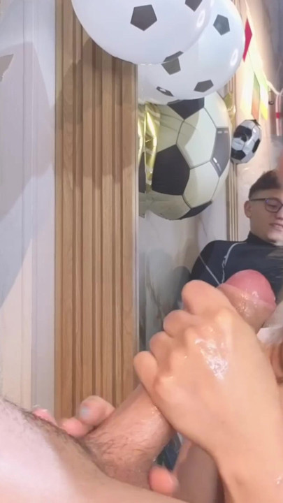 My best soccer friend dominates me on his knees and I suck him deep