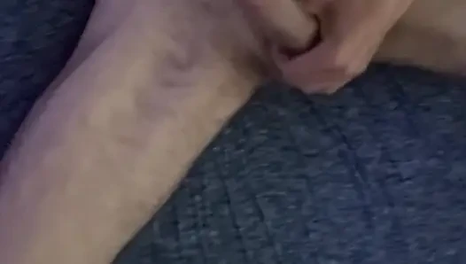 Tatlı anne sonunda saatlerce mastürbasyon yaptıktan sonra playboy'un doruk noktası oluyor