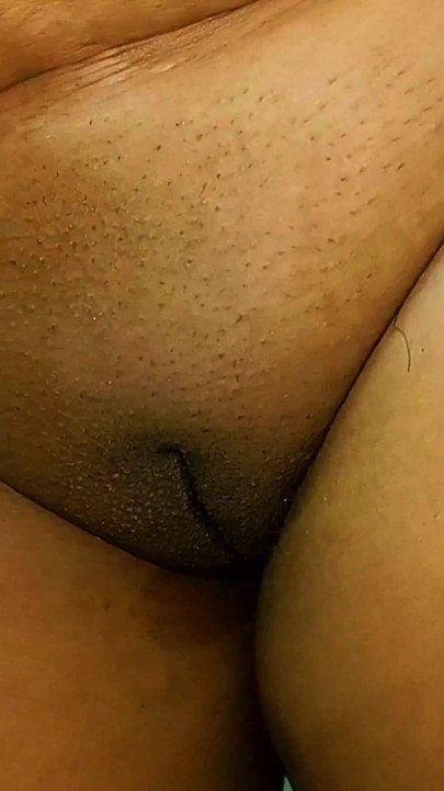 She wears a tiny top and seduces by showing off her boobs and her pussy 118 | Clip 2