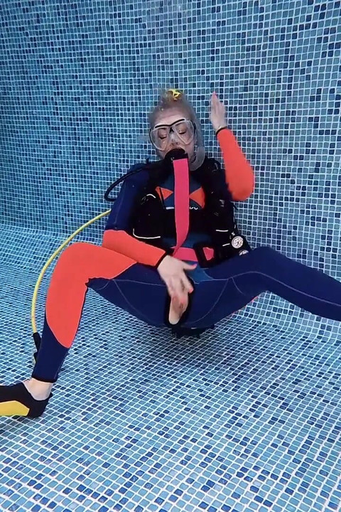 Scuba Instructor Diver Training POV Pussy Fuck Seduction