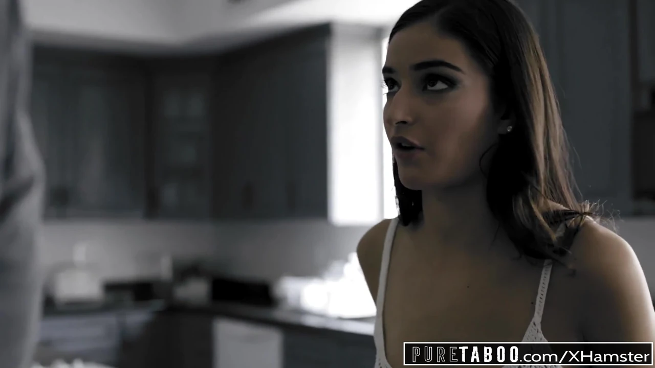 Pure tabu genç sürtük emily willis şaplak &amp; Creampie tarafından adım baba