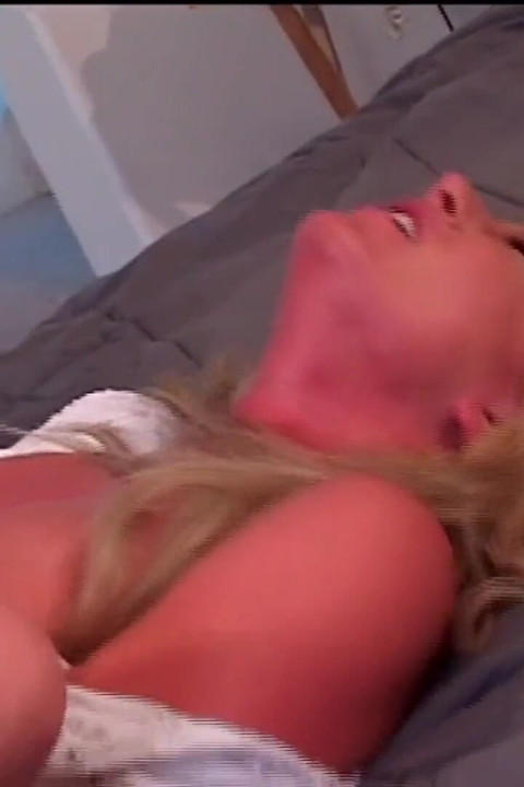 Hodně na co se stát pro krásnou sváděnou děvku