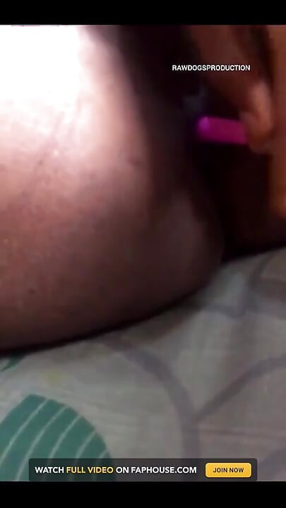 Was meine stiefschweige am weihnachtstag mit ihrem anal und ihrer muschi macht