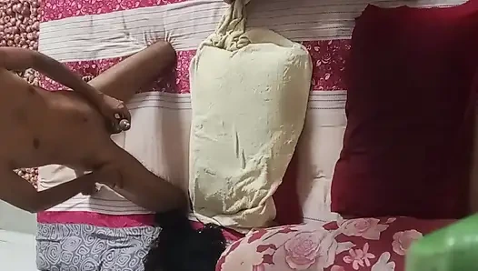 Üniversiteli kız hızlı sikişiyor