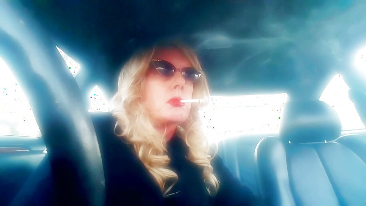 BLONDES THAT DANGLE LONG CIGARETTES VS120s MORE 120s COMPILATION