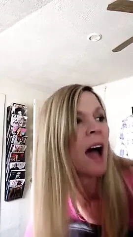 Milf lunch break doggy style on her desk