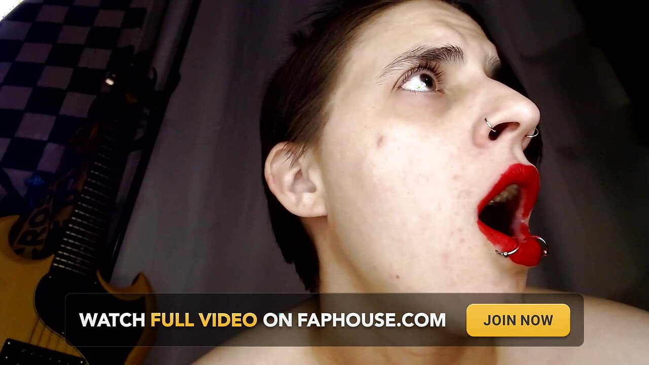 Blow up Doll Red Lipstick