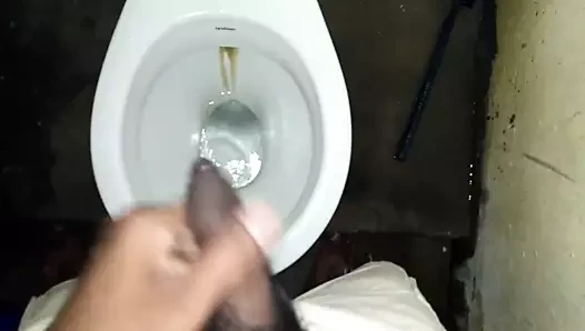 Hint küçük çük adam pissing