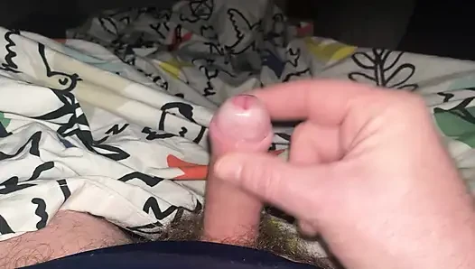 Beni mastürbasyon yaparken izlerken çok güldü