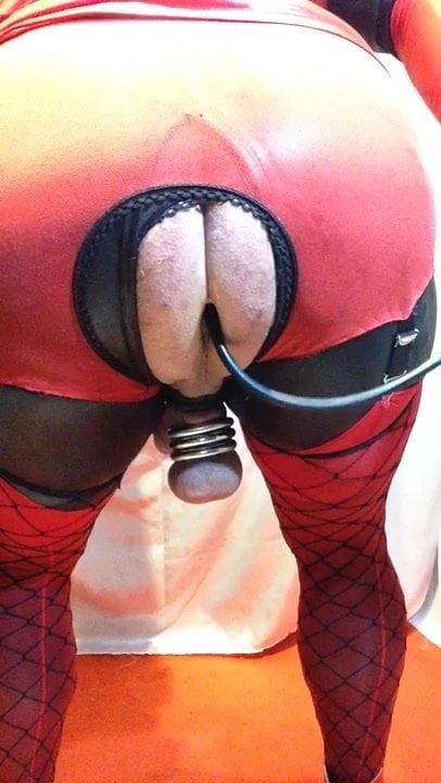 SISSY SLUT DESTROYS ASSHOLE BY SPECTRU AND INFLATABLE PLUG