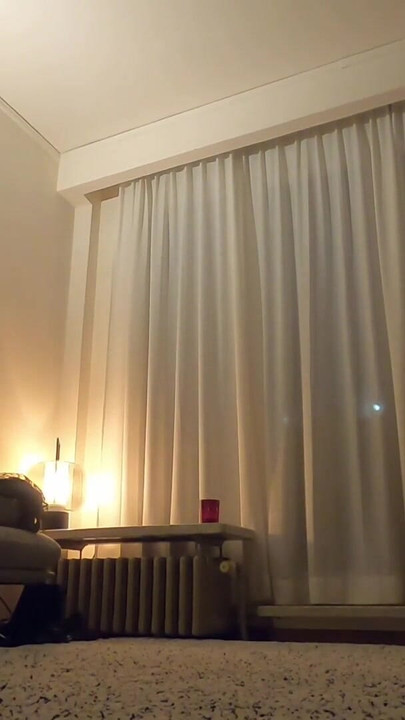 "Değişen seksi kıyafetlerle ev partisi hızla tırmandı pt.1" den büyüleyici an