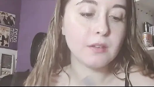 Eating with your mouth open
