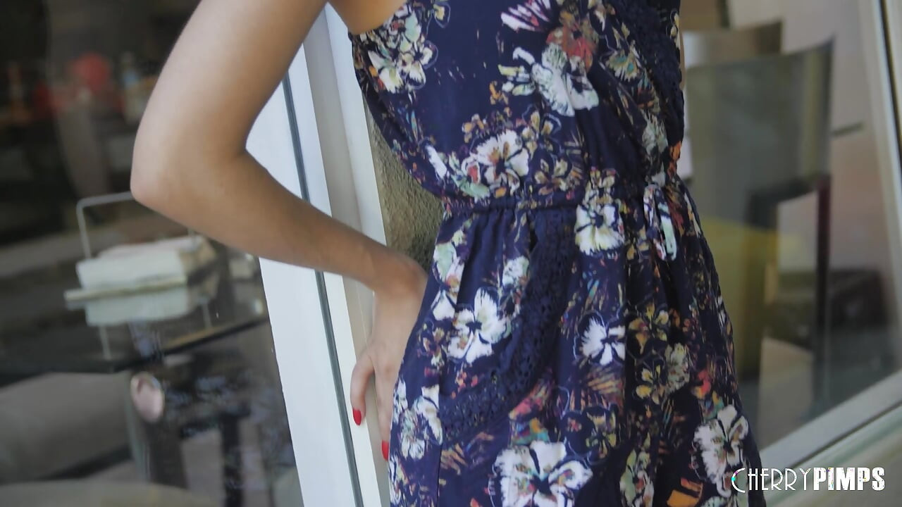 Rozkošně sladká Jackie Rogen miluje romantického muže a jeho velký výstřik na obličej