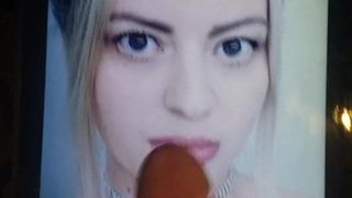 Elyse Willems Sperma-Tribut 2