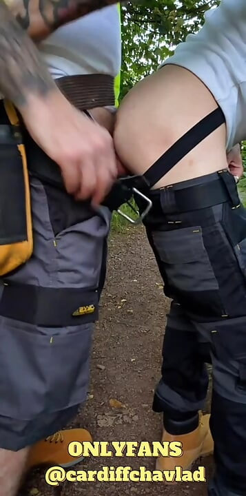Construction Workmen fuck outdoors and cum