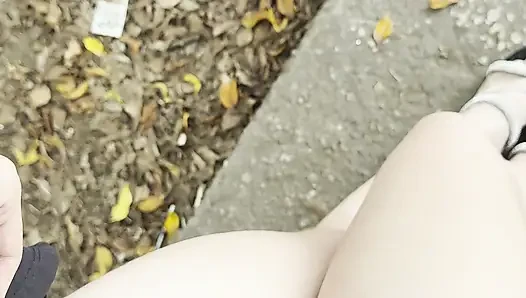 Colombian Girl Masturbates in Public on the Street