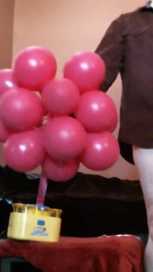 Balloonbanger 82) Bunch O Balloons Pop and 17" Balloon Pop | Clip 1