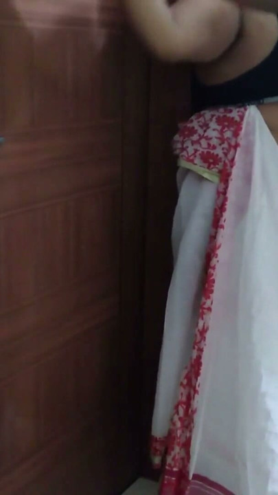 Moti Gand Wali Desi Kamwali ko Gand Mari | Clip 1