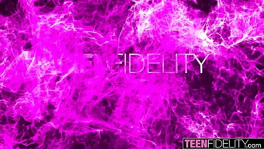 TEENFIDELITY Lily Winters, чтобы выехали